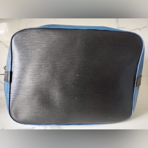 LV Noe Epi Leather Bag - Picture 10 of 14